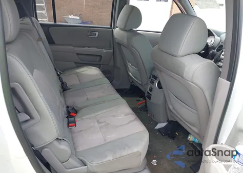 2015 Honda Pilot Se z USA, uszkodzony, nr VIN 5FNYF3H33FB026863